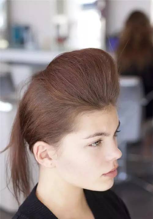 编发三股辫慢动作,编发最简单的三股