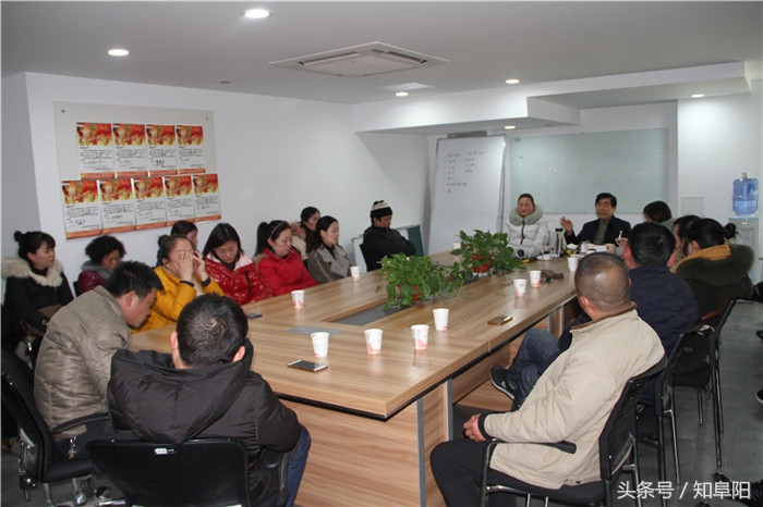 阜阳商厦困难职工,阜阳商厦慰问工作者