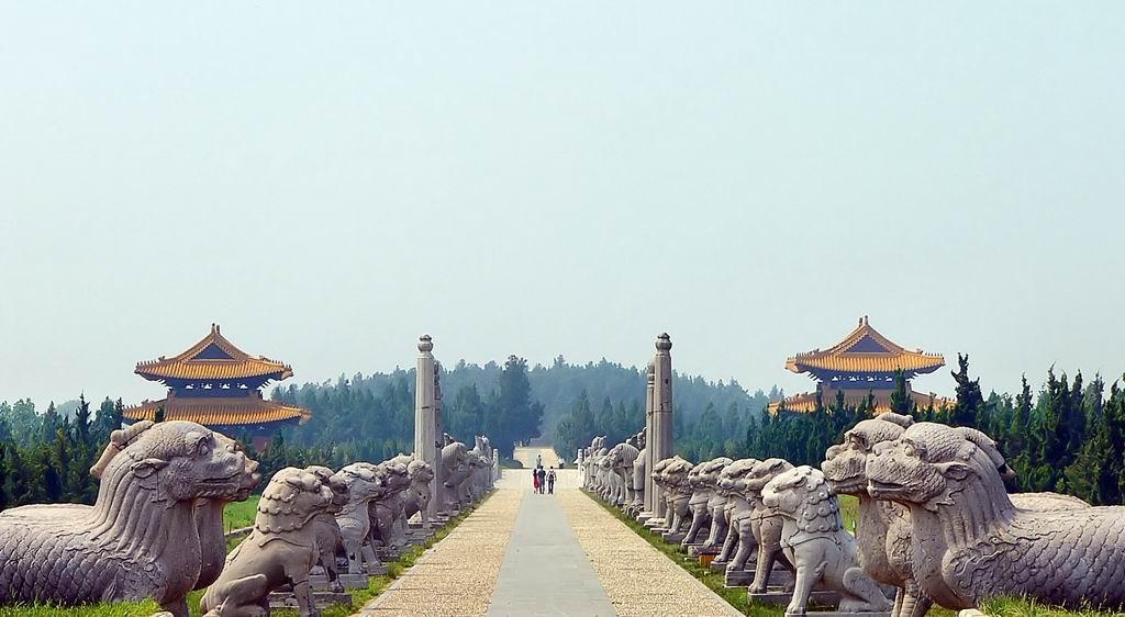 朱元璋为何要修建中都皇城，最后怎么成为了烂尾楼？