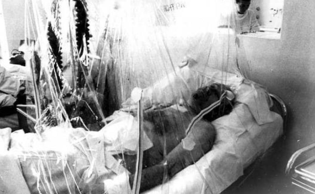 妗戜箶涓轰粈涔堟槸鏇艰仈鐨勬晳涓栦富,鍝堥噷椹灏旀媴浠绘浖鑱旀晳涓栦富