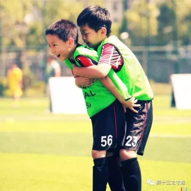 从“球场酷公子”到“见习中场发动机”