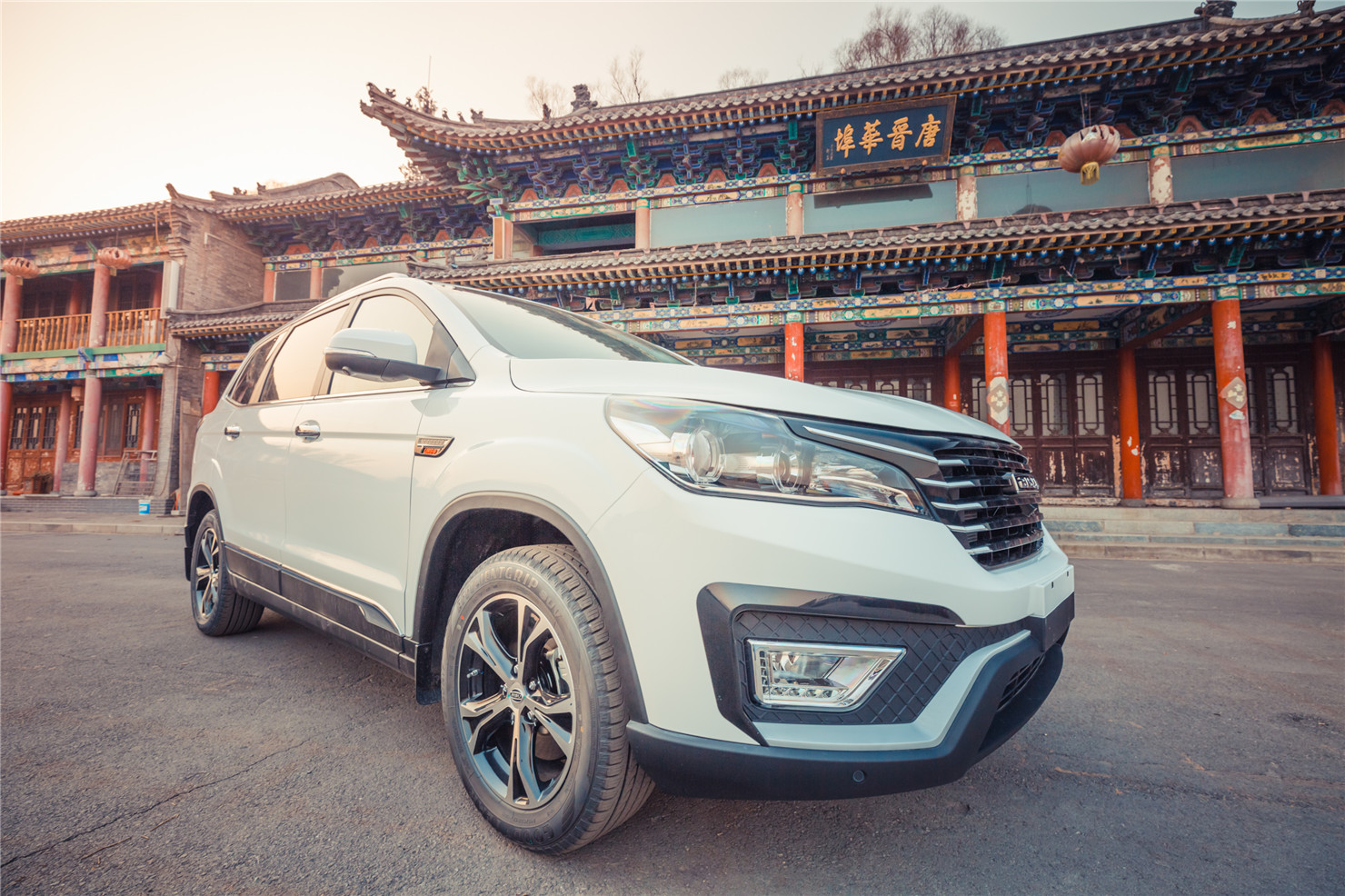 驾比速T5，冬日太原暖心游