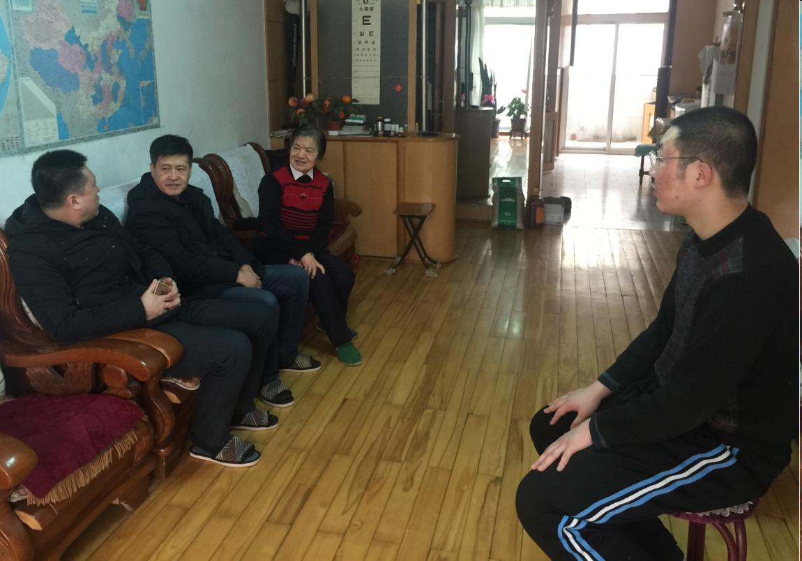 潜心育人不忘初心牢记使命,不忘育人初心牢记立德树人使命