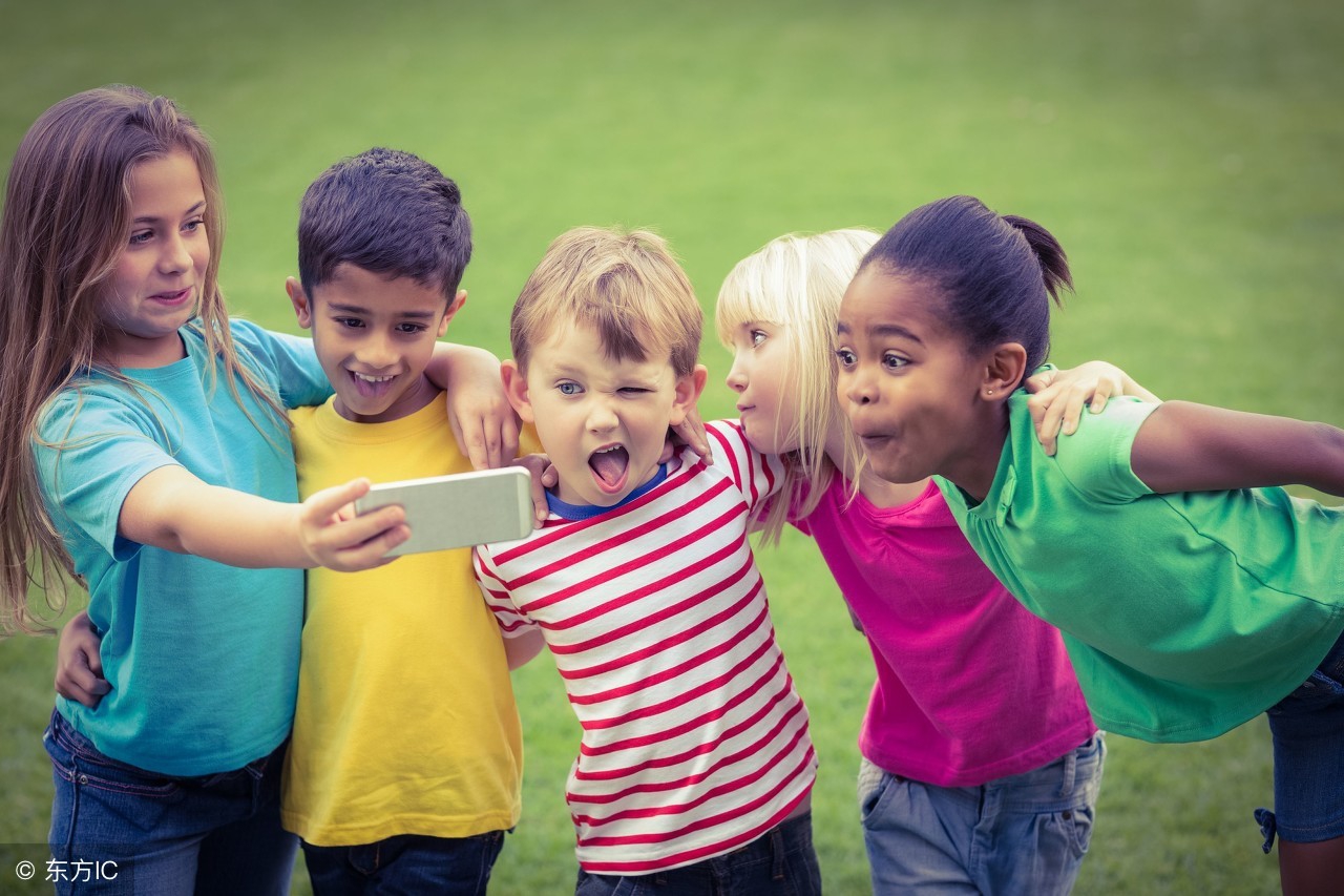 小孩子不小心手脱臼了怎么办,小孩扭伤手了怎么办
