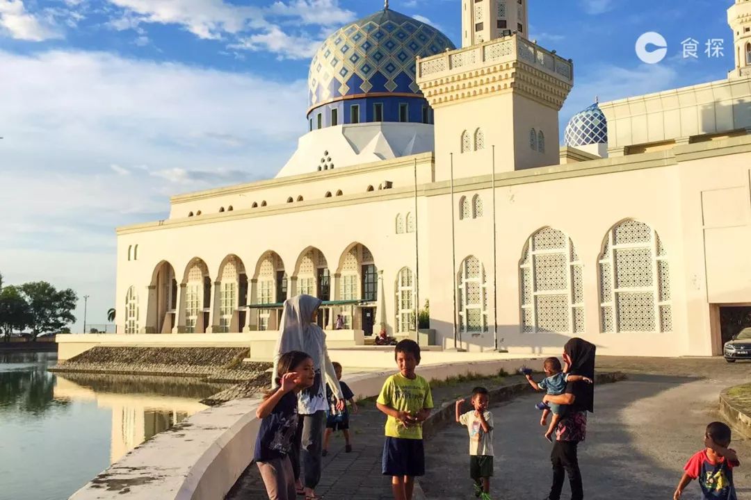 沙巴一日游必去的地方,沙巴旅行带你逛逛沙巴的海鲜早市
