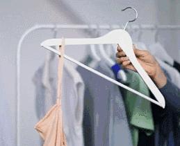 我叠衣服,叠一件衣服用三步完成