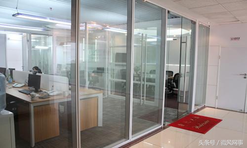 铝型材玻璃隔断框架,铝型材隔断是怎样报价的