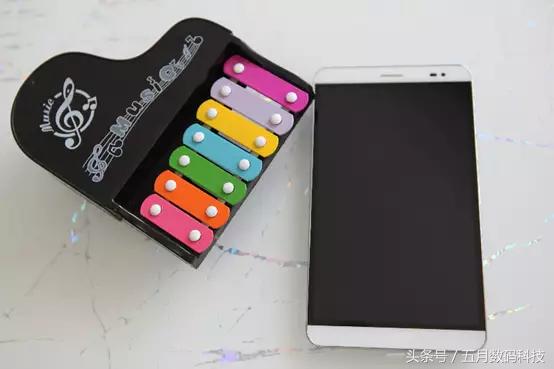 回顾华为荣耀手机发展史：诸多经典哪款是你的“初恋”？