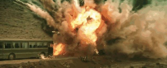 它不仅是2018年春节档口碑最佳，还是华语战争片尺度之最