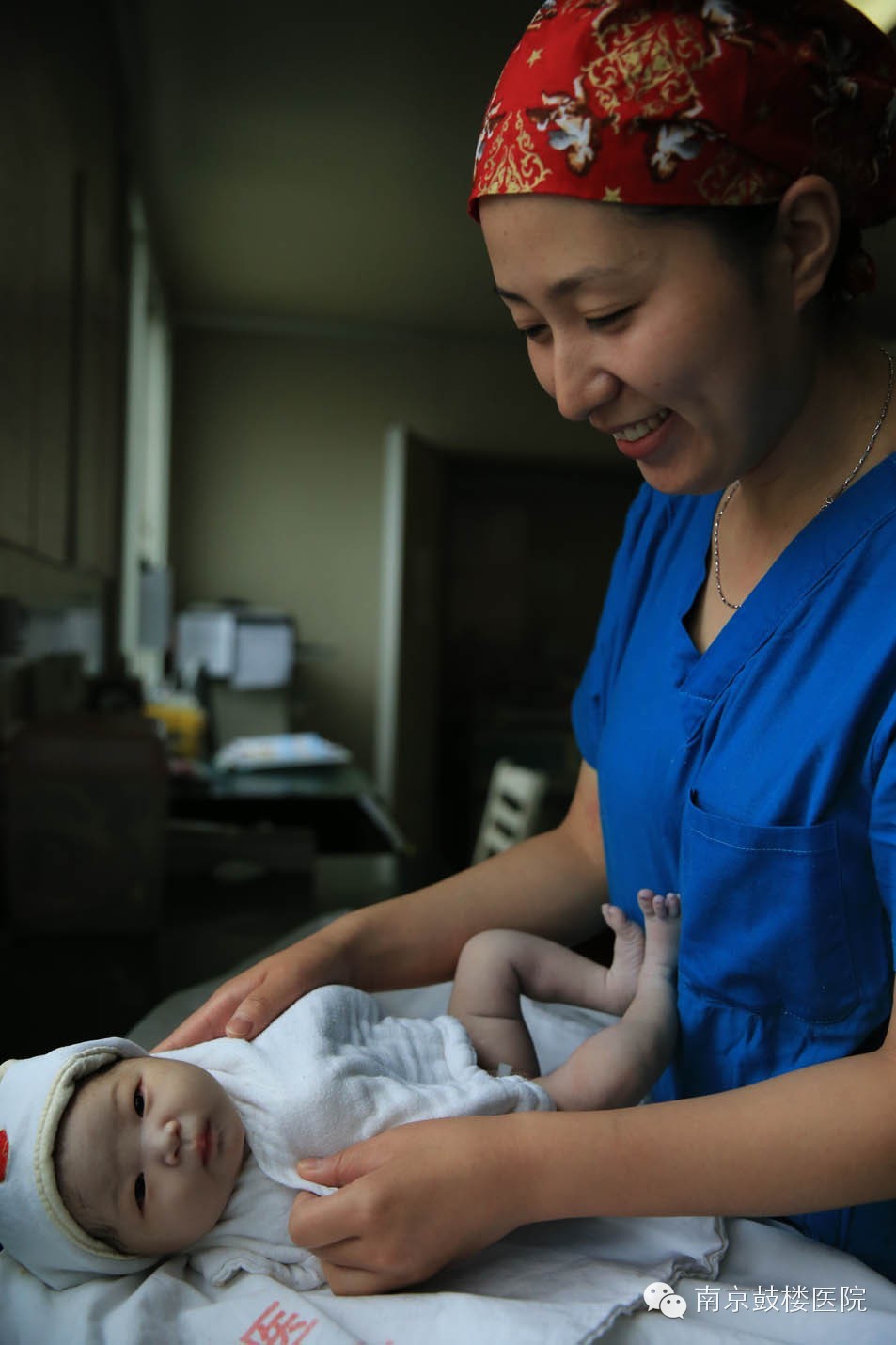 国际助产士日致敬视频,5.5国际助产士节送什么