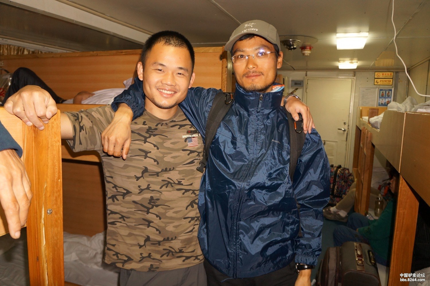 8264游记精选：80后女孩骑行边境线6000公里到*藏西**，徒步搭车10000多公里到尼泊尔，阿里，*疆新**之旅