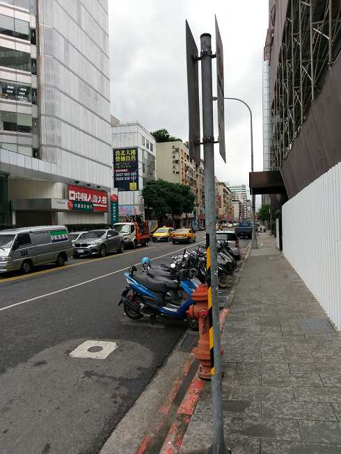 文本直送科技新闻:宏达电旗舰智慧型手机「HTC10」崭新体验,十分完美!