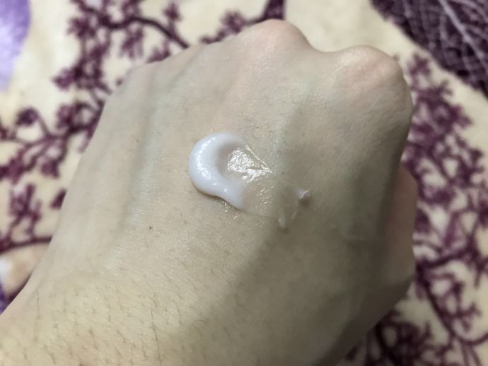 玉兰油空气霜和大红瓶区别,玉兰油空气霜效果怎么样