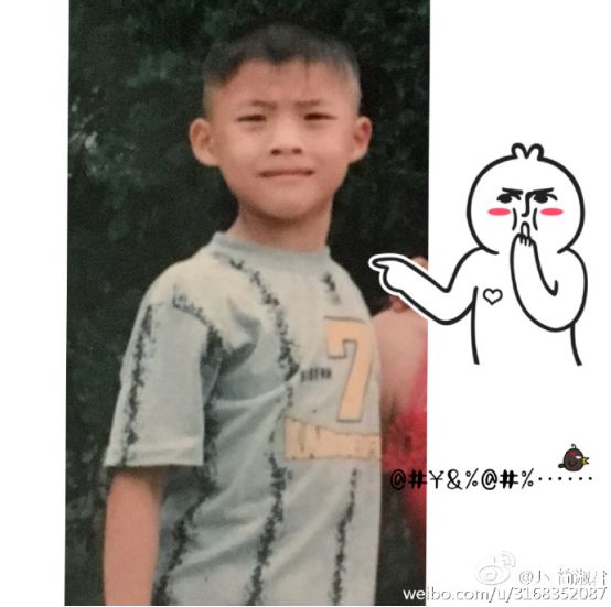 「神探苍扒瓜」LCK榜首KZ战队晒出小花生童年萌照，粉丝：吃可爱长大的吧？