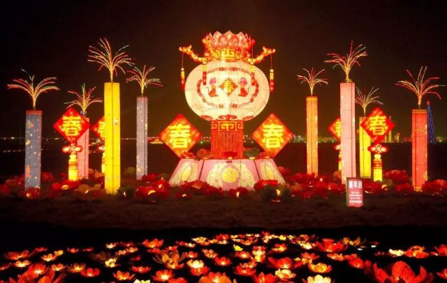 春节灯会好玩吗,元宵节灯会哪里好玩