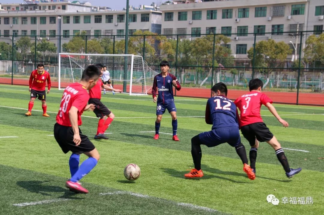 上周六球赛战绩,前段时间的足球比赛在哪里举行