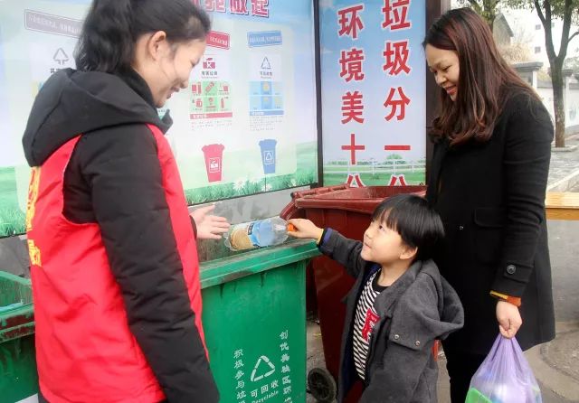 江西赣州学雷锋标兵,全国学雷锋活动示范岗