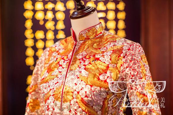 新娘穿龙凤褂有什么讲究,微胖新娘龙凤褂怎么挑选