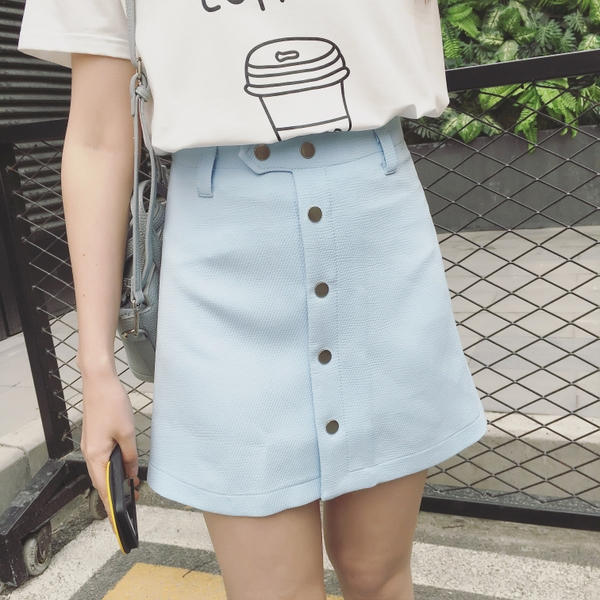 今年流行的秋季裙装,这套裙装火遍整个夏天