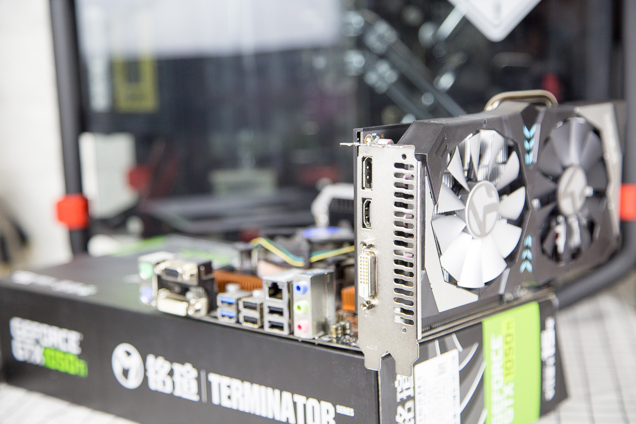 铭瑄gtx1050ti终结者评测,i38100加1060吃鸡评测