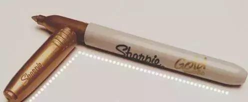 不用去美甲店了在家就能做美甲,美甲店做的美甲不想要了怎么办