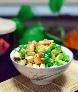 香干的家常做法下饭,家常菜100道开胃下饭香干