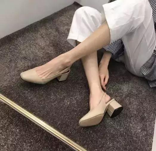 新手如何选择适合自己的高跟鞋,如何选择适合自己的高跟鞋的高度