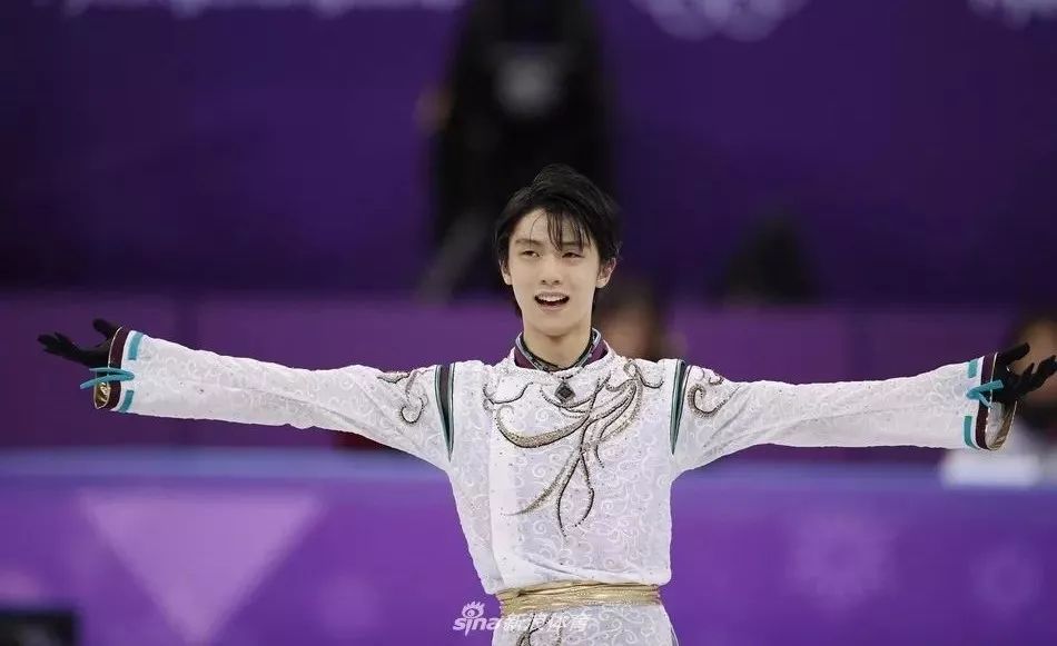 看完这篇文，你就明白央视女主播为什么对他痴狂？