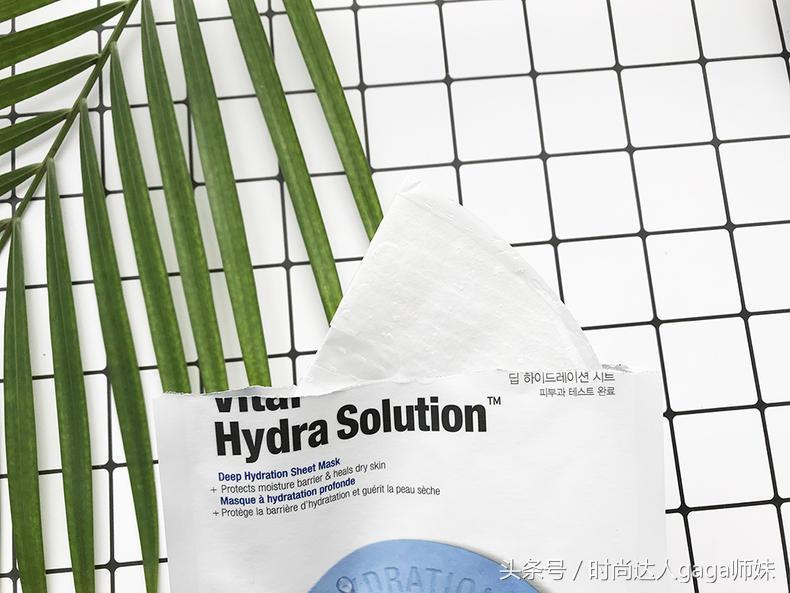 保湿美白淡化痘印面膜测评,蓝色药丸面膜味道难闻