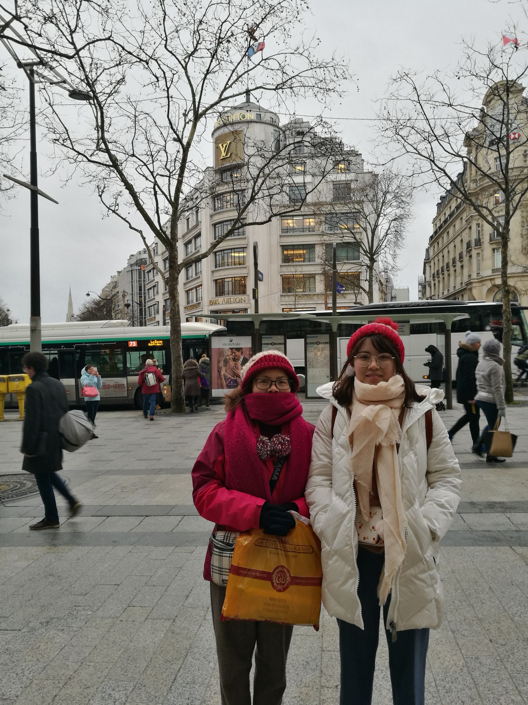 你花2万三亚飞东北，我花2万欧洲住10天！