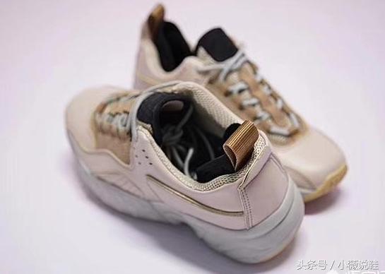 巴黎世家的复古球鞋,复古做旧球鞋推荐