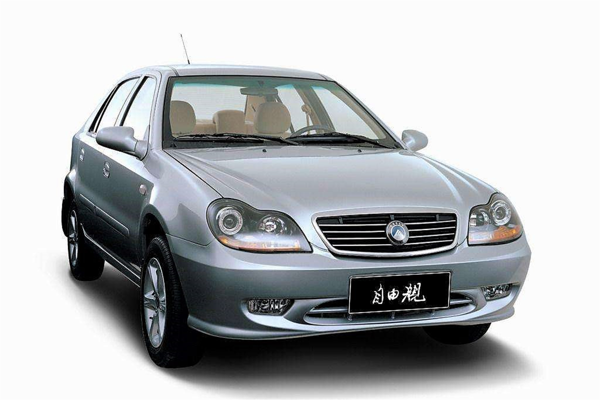 ​跟众泰“卷尺部”比，当年的“师哥”吉利实在专一