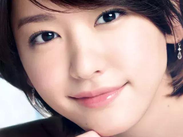 一抹惊艳的唇妆,diy唇彩的制作方法