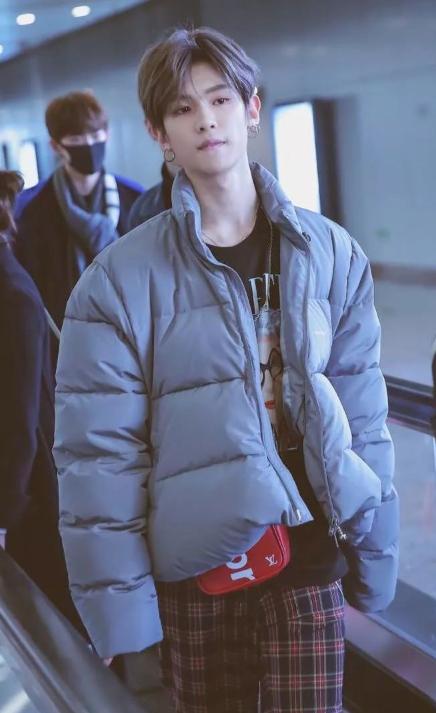 《偶像练习生》皇权富贵王炸四子乾坤正道异坤各种CP了解一下！