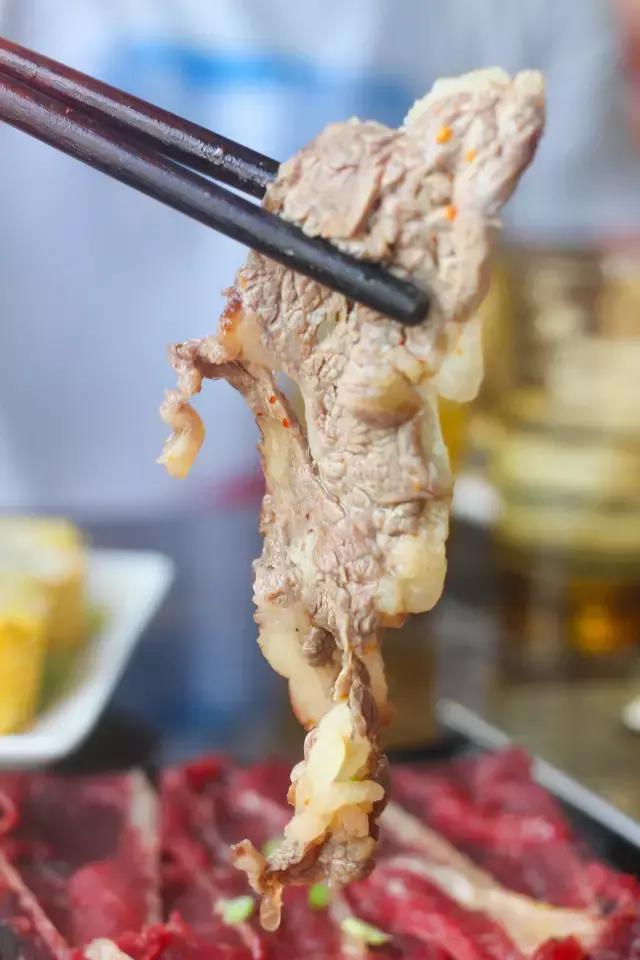 吃火锅还可以吃到自动飞起来！火爆北上广的升降机火锅登陆厦门！