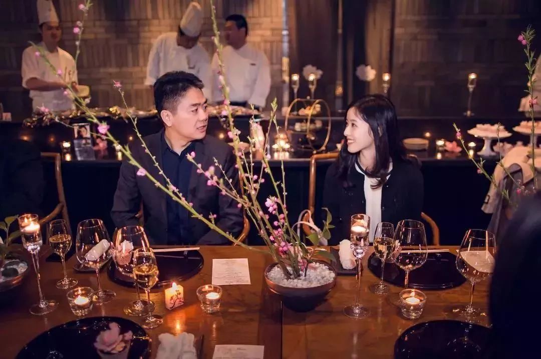 章泽天谈年轻富豪,28岁身价千亿的章泽天