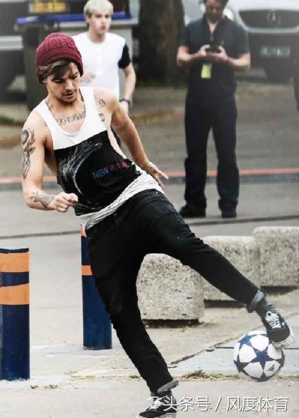 足球场上的穿搭,足球场穿搭