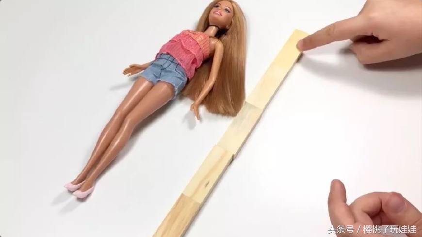 用小木块做芭比娃娃,最简单怎么做芭比娃娃