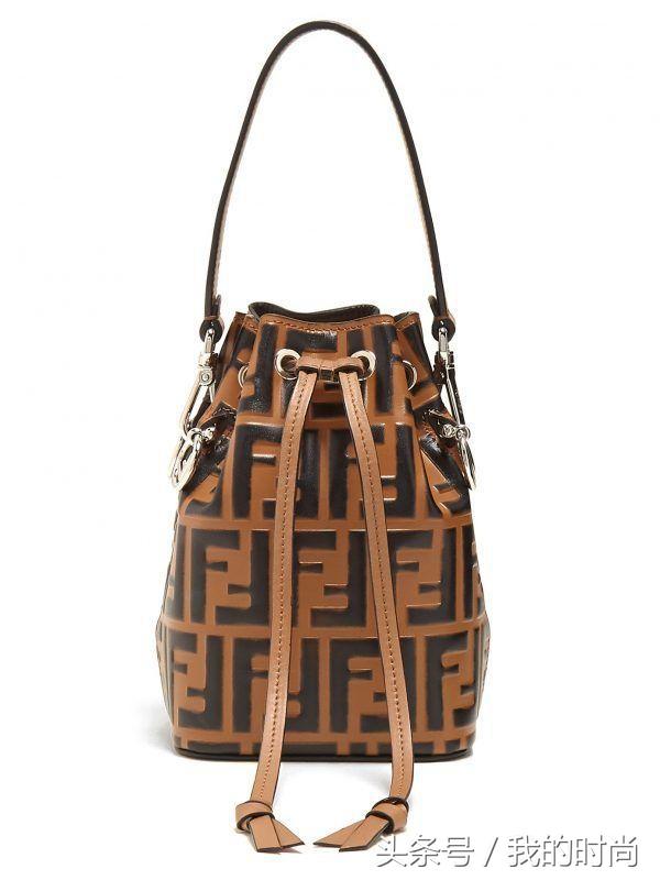 今季必备Fendi水桶袋实用又可爱，章子怡高俊熙中韩女星都爱