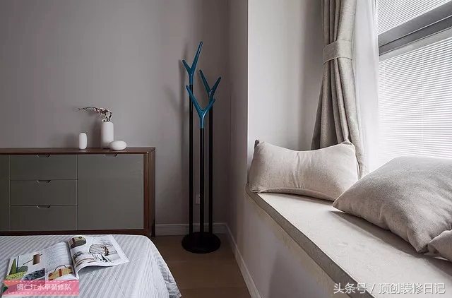 铜仁沙发装修效果图,极简原木风格沙发墙