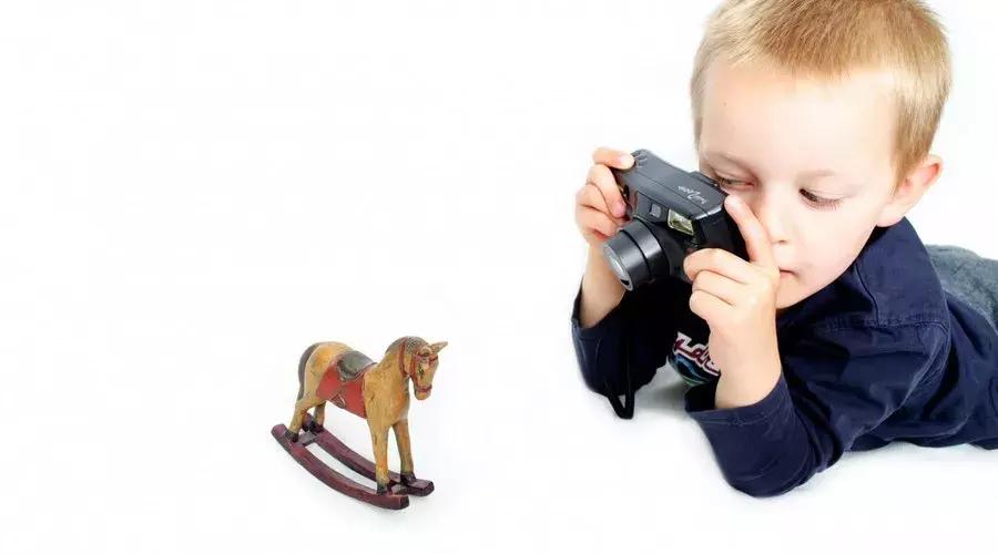 朋友圈别晒娃了你的孩子很危险,晒娃需谨慎