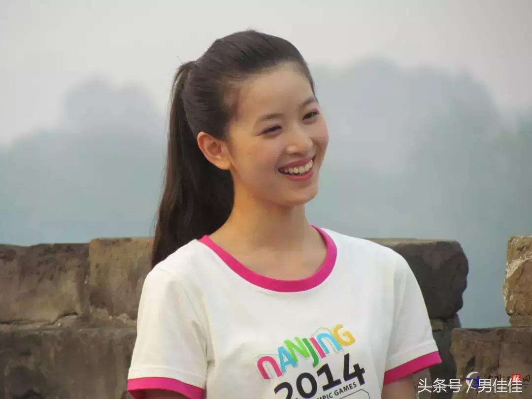 刘强东前女友目前在京东的职务,刘强东老婆年轻时的照片