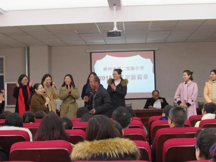 虎跃龙腾迎新春,虎跃龙腾扬帆起航