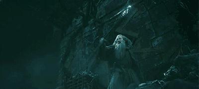 告诉你围巾怎样系得优雅有气质