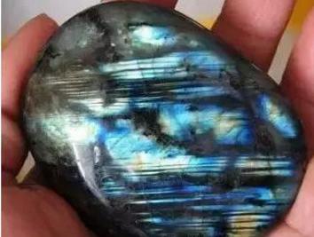 祁连山玉石原石怎样鉴别,玉石原石欣赏