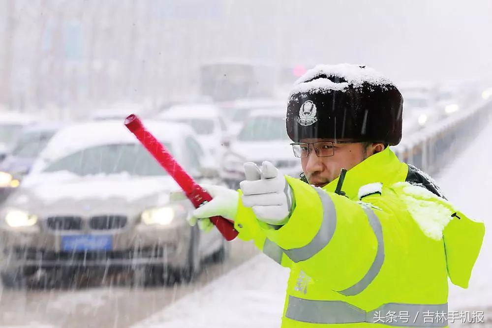 速读:银行窗口等候长问题要解决;92汽油涨0.15元/升;九寨沟重开放