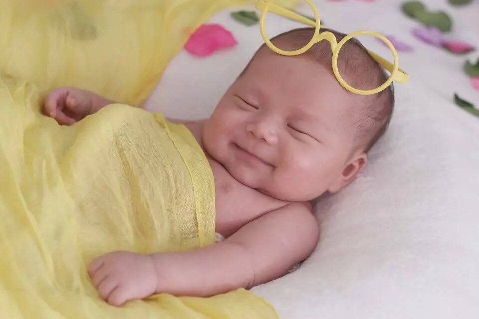 新生儿发育的特点有哪些,新生儿宝宝的生理特点和发育问题