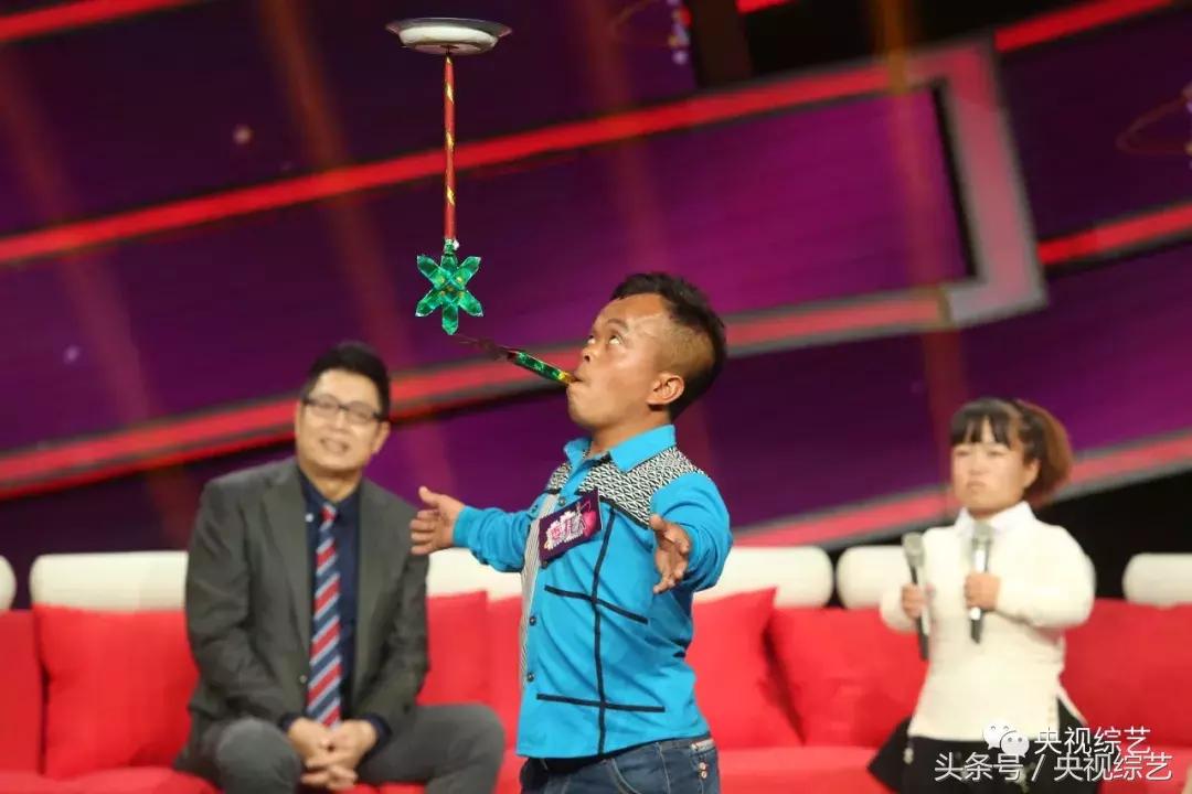 袖珍夫妇生了健康孩子,袖珍夫妻儿女双全