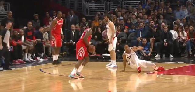 奥尼尔五大囧湖人队,奥尼尔五大囧湖人集锦