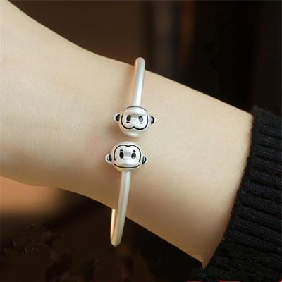 为什么戴银饰不好看,为什么人喜欢戴首饰